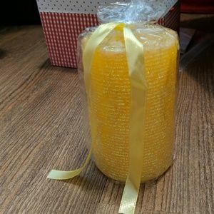 Sparkly yellow Easter candle